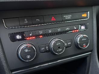 Seat Leon 1.6 TDI Limited Edition III Leer Xenon picture 11