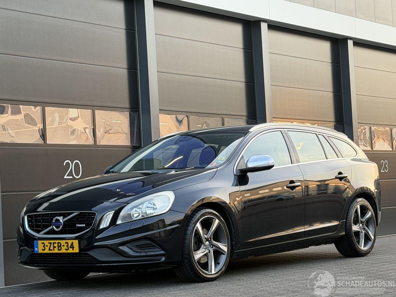 Volvo V-60 1.6 DRIVe R-Design Navi Clima PDC
