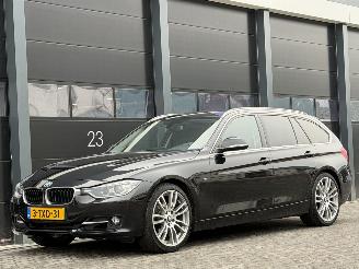 begagnad bil auto BMW 3-serie 320d Sport Line Navi Clima PDC 2014/5