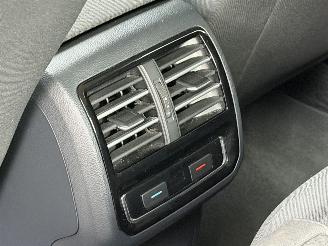 Volkswagen Passat 2.0 TDI Navi Clima PDC Euro-6 picture 13
