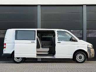 Volkswagen Transporter 2.0 TDI L2-H1 DC 5-PERS Airco picture 4