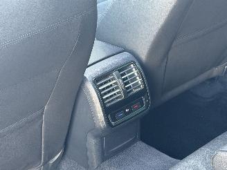 Volkswagen Passat 1.6 TDI R-Line Pano Virtual-Cockpit EURO-6 picture 14