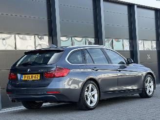 BMW 3-serie 330d Hade-Up Pano Leer Xenon picture 4
