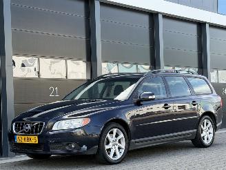 Gebrauchtwagen PKW Volvo V-70 2.4 D5 Leer Navi Clima PDC 2009/10