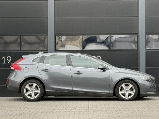 Volvo V-40 1.6 D2 Navi Clima PDC picture 3