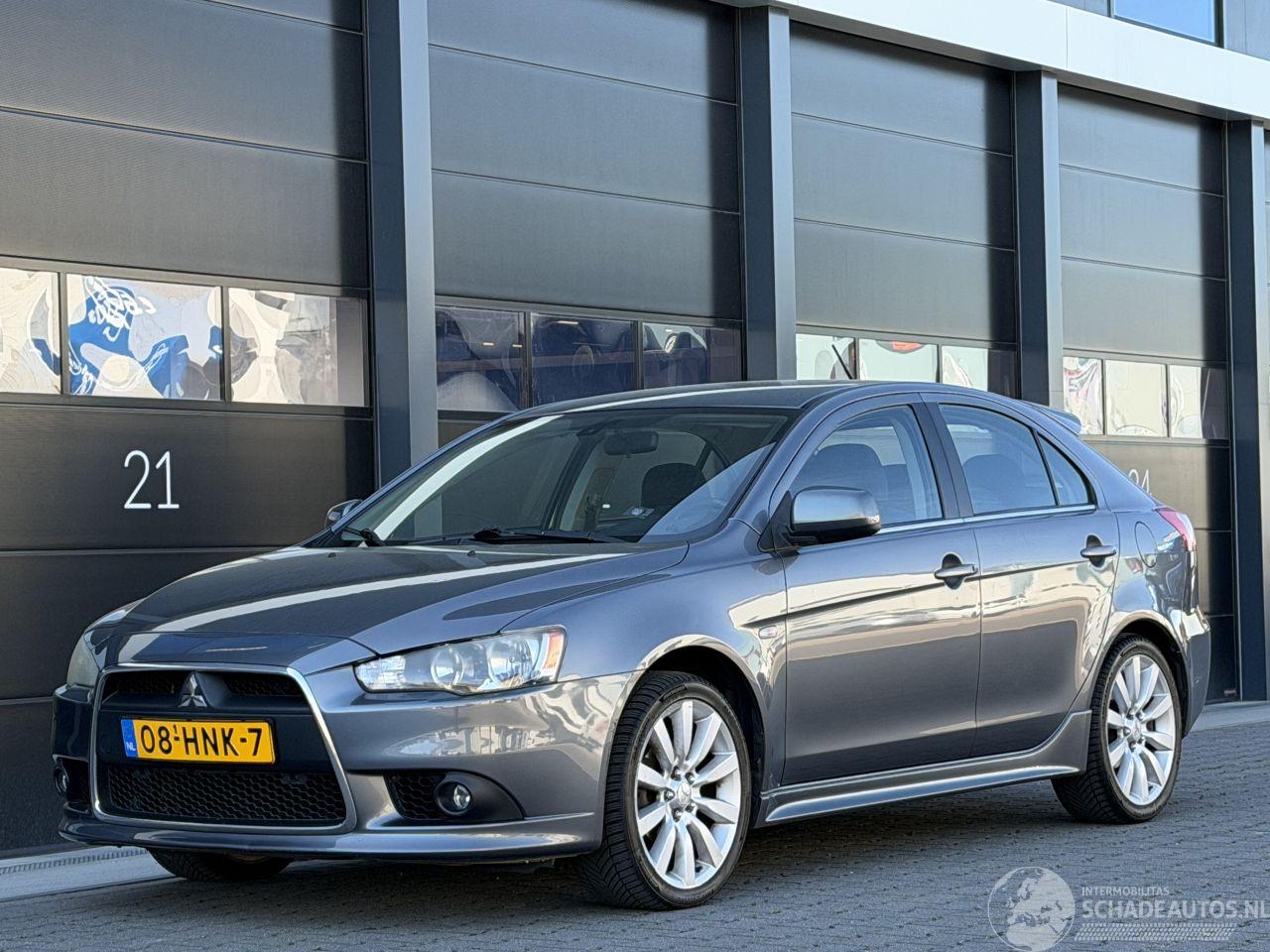 Mitsubishi Lancer 1.8 Intense Navi PDC