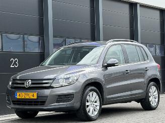 Schadeauto Volkswagen Tiguan 2.0 TDI Navi Camera PDC 2013/1