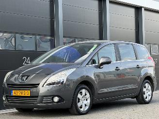 Gebrauchtwagen PKW Peugeot 5008 1.6 HDiF Blue Lease Navi Clima 2011/3