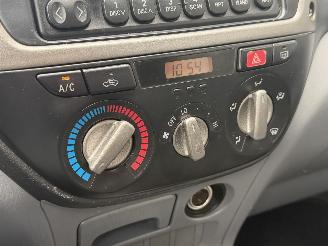 Toyota Rav-4 2.0 16v VVT-i Airco 4x4 AUTOMAAT picture 10