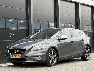 Auto incidentate Volvo V-40 1.6 D2 R-Design 2013/6