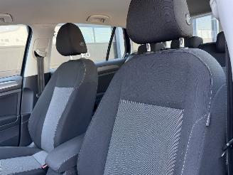 Volkswagen Golf 1.6 TDI Clima PDC Euro-6 picture 8