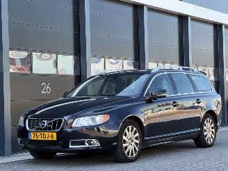 occasion passenger cars Volvo V-70 2.0 D3 Xenon Dak Leer PDC 2012/1