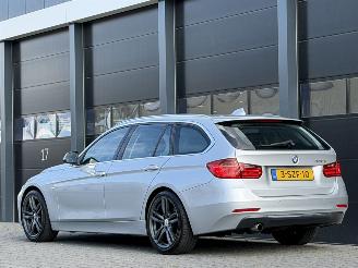 BMW 3-serie 320d Luxury Leer Navi Clima PDC picture 5