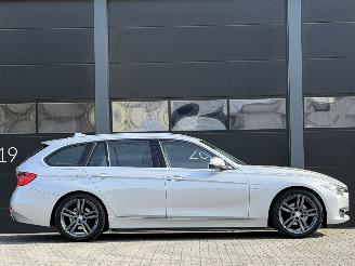 BMW 3-serie 320d Luxury Leer Navi Clima PDC picture 3