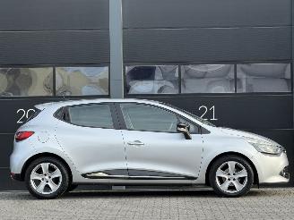 Renault Clio 1.5 dCi ECO Expression Navi Airco picture 3