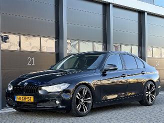 BMW 3-serie 320d Xenon Navi PDC 2013/4