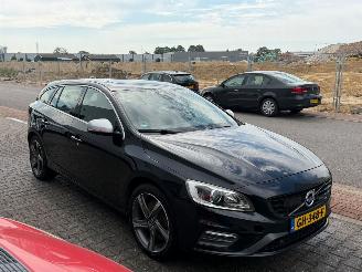skadebil auto Volvo V-60 2.4 D6 AWD Plug-In Hybrid R-Design 2014/6