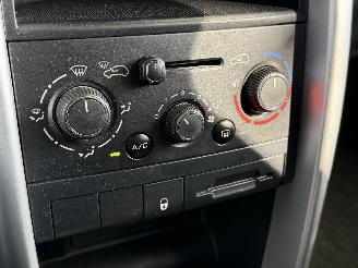 Peugeot 207 1.4 VTi Sportium picture 7