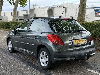 Peugeot 207 1.4-16V XS Pack picture 4