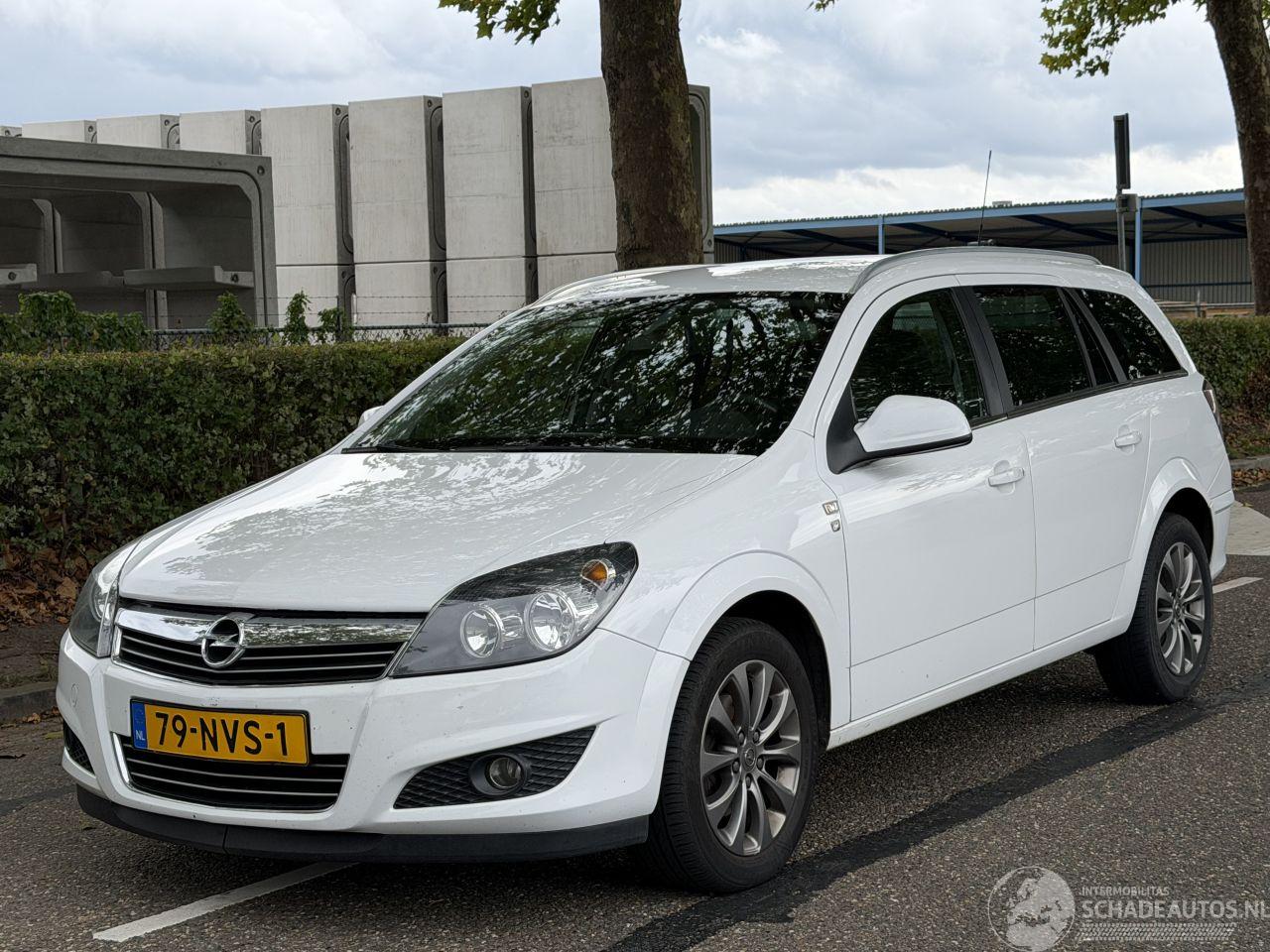 Opel Astra STATION WAGON 1.6 111 years Edition