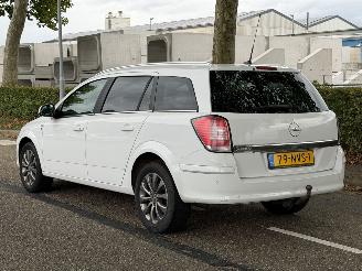 Opel Astra STATION WAGON 1.6 111 years Edition picture 4