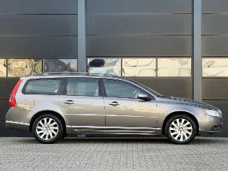 Volvo V-70 2.4 D5 Leer Clima Navi picture 3