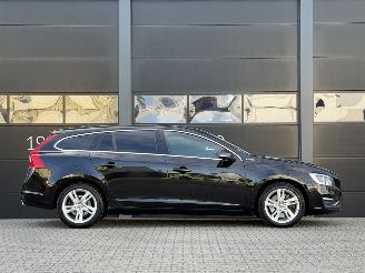 Volvo V-60 2.4 D6 Twin Engine Leer Camera Clima EURO-6 picture 3