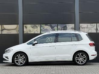 Volkswagen Golf Sportsvan 1.6 TDI Highline Xenon Camera EURO-6 picture 6