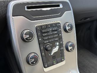 Volvo V-70 2.0 D4 Dak Leer Clima Navi picture 13
