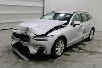 Uttjänta bilar auto Volvo V-60 V60 2021/10