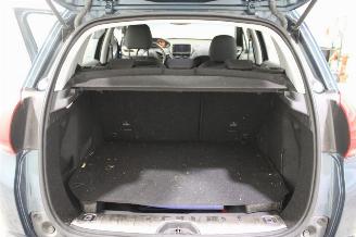 Peugeot 2008  picture 12