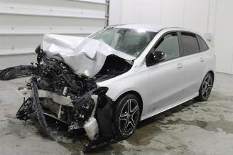 demontáž osobní automobily Mercedes B-klasse B 180 2020/10