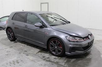 Volkswagen Golf  picture 2