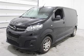 demontáž osobní automobily Opel Vivaro  2022/9