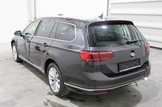 Volkswagen Passat  picture 4