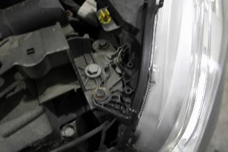 Peugeot 208  picture 22