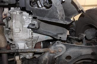 Peugeot 208  picture 14