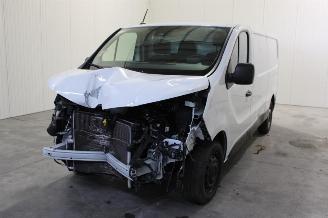 krockskadad bil auto Renault Trafic  2023/11