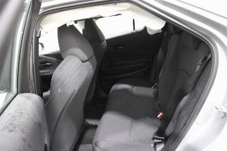 Toyota C-HR  picture 10