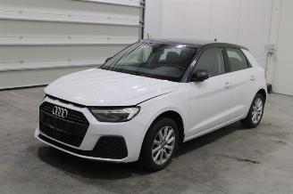 Unfallwagen Audi A1  2020/1