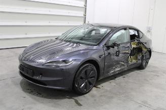 damaged passenger cars Tesla Model 3  2025/6