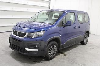 Damaged car Peugeot Rifter  2021/5