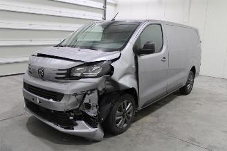 Vaurioauto  passenger cars Peugeot Expert  2025/7