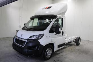 krockskadad bil auto Peugeot Boxer  2020/6