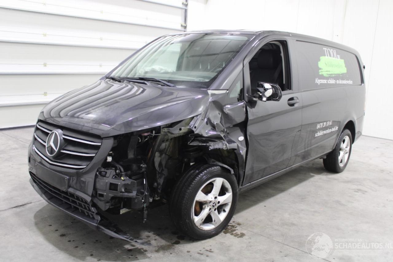 Mercedes Vito 