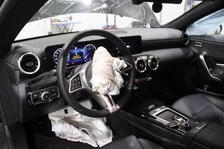 Mercedes Cla-klasse CLA 180 picture 9