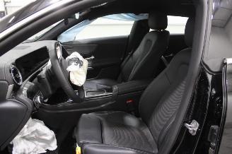 Mercedes Cla-klasse CLA 180 picture 10