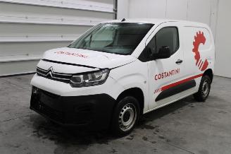 krockskadad bil auto Citroën Berlingo  2021/3