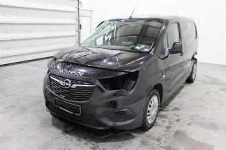 Vrakbiler auto Opel Combo  2019/3