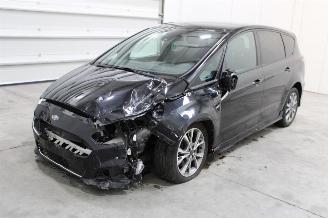 Vrakbiler auto Ford S-Max  2019/6